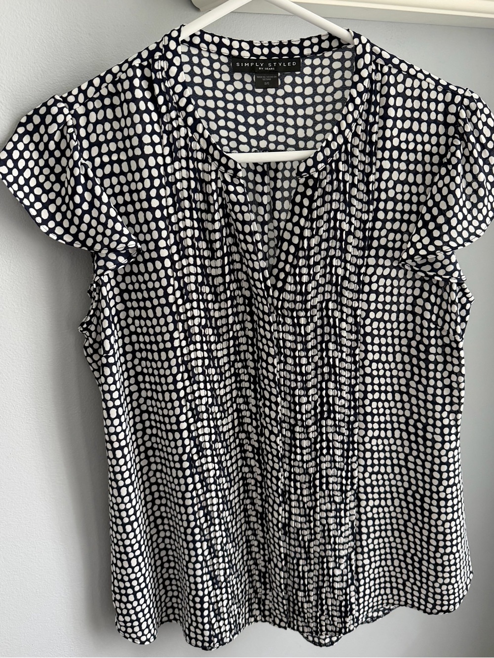 Simply Styled Black & White Dot Cap Sleeve Blouse